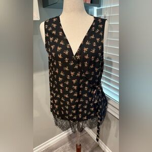 Pleione Floral Black Sleeveless Top with Lace‎ Trim